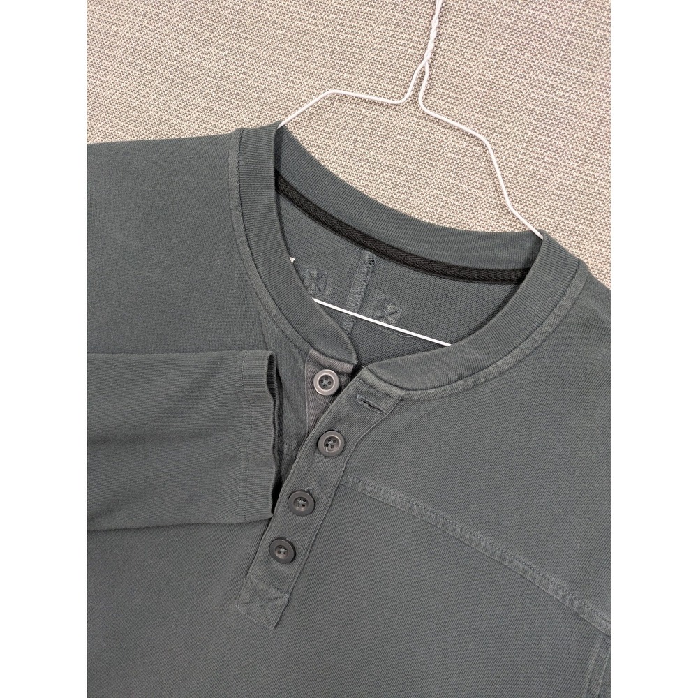 Duluth Trading Co Shirt Mens XL Gray Long Sleeve Henley Cotton Tee Tagless